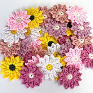 Crochet Daisy Flower Set Crochet Flower Applique, Scrapbooking Flowers flower Embellishment, Crochet Applique Flowers image 6