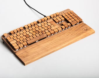Walnut keyboard, Noble Nut 100, walnut, keyboard, mechanical keyboard, desk decoration, office decoration