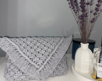 Handmade Macrame Bag, Macrame Glasses Case, Macrame Mini Handbag, Handmade Sunglasses Case, Mini Gray Macrame Bag