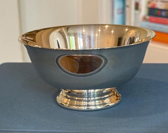 Vintage Reed & Barton Silver Plated Revere Bowl | Pedestal Serving Bowl 5.5” | Classic Silver Decor | Grandmillennial Kitchen Bar Styling