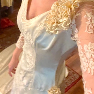 Vintage 1960’s wedding dress and train