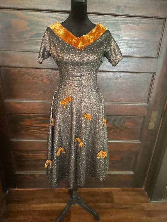 velvet and taffeta holiday dress Vintage 80s Black Velvet Green Taffeta Full Skirt Bow Prom Dance Party Dress XS