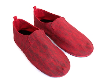 Sz. 12 Scarlet Chocolate Circuit Canvas/Rubber Lightweight Slip On Shoe