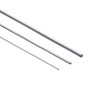 Op de afbeelding: Drie zilveren metalen staven van verschillende diktes zijn diagonaal geplaatst tegen een witte achtergrond. De staven hebben een vierkante doorsnede, met de dikste staaf bovenaan en de dunste onderaan. De staven lijken gemaakt van glanzend, reflecterend metaal.
