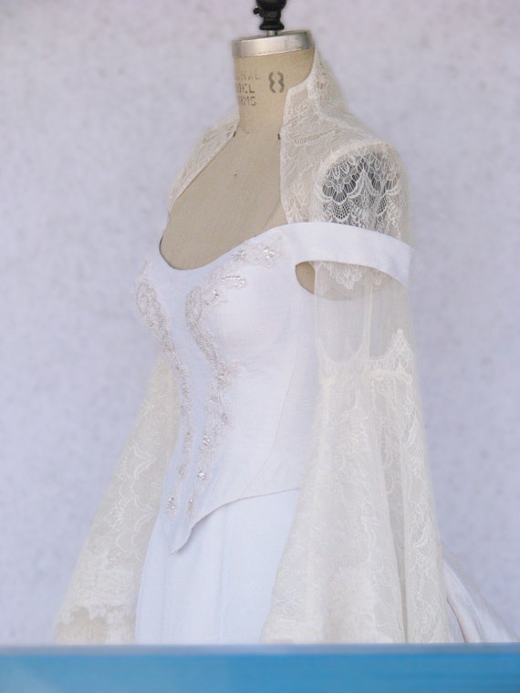 B&G Wedding Boutique - Bridal Wear Ernakulam | Prices & Reviews