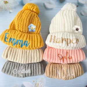 Unisex Baby Mütze, Custom Kleinkind Mütze, Personalisierte Baby Mütze mit Name, Individuell bestickte Kinder Wintermütze, Mütze mit Name & Pompom