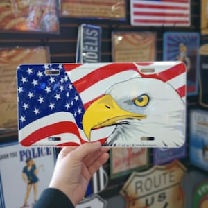 Placa de Águia com Bandeira Americana Placas Patrióticas de Vaidade Presentes dos EUA para ele Presentes Conservadores para Homens Presente Republicano Marido Pai Namorado