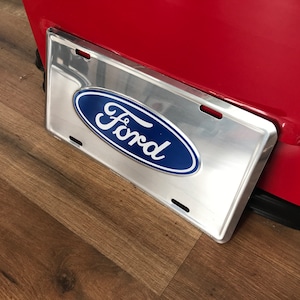 Placa oval Ford Placas de vaidade Ford Decoração de garagem para homens Presentes de aniversário de 16 anos para ele Decoração de parede de caverna de homem Tema automotivo Quarto