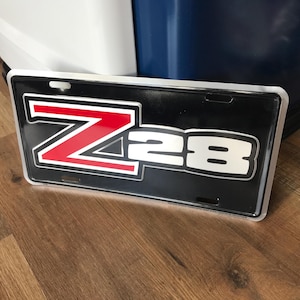 Placa de licença Chevy Camaro Z28 Placa de vaidade Chevrolet Decoração de garagem para ela Presente para esposa Carro Meninas Namorada Irmã Camaro Car Club Presentes