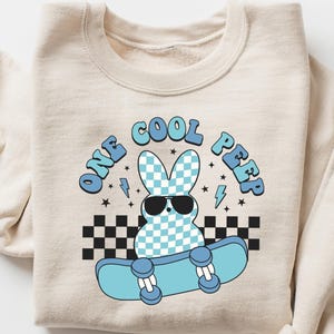 クールなピープのイースター スウェットシャツ、イースター T シャツ、イースター バニー シャツ、かわいいピープの衣装、イースターのマッチングギフト、イースター バニー クルーネック