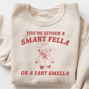Ben jij een slimme kerel of een scheetgeur? Sweatshirt, retro cartoontrui, raar shirt, meme-ronde hals, T-shirt esthetische beer met hoed