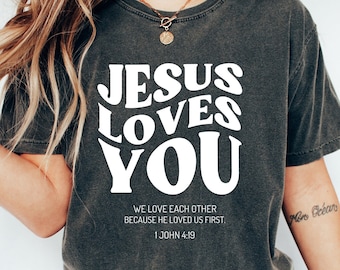Maglietta Jesus Loves You, maglietta cristiana, maglietta con versi della Bibbia, felpa della Chiesa, maglietta cristiana retrò, maglietta Jesus per abbigliamento cristiano
