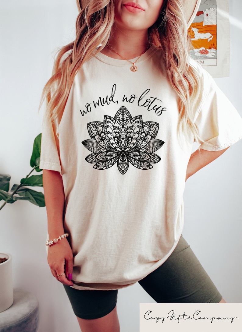 Meditationströja, spirituell tröja, yogatröja för kvinnor, lotusblomma-tröja, zen-tröja, ingen lera, ingen lotus, meditationsgåva, buddhistisk gåva-tröja bild 1