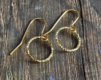 Créoles en plaqué or diamants : éclat délicat, 12 mm