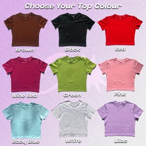 Puede incluir: Nueve crop tops de diferentes colores, incluyendo marr&oacute;n, negro, rojo, rojo vino, verde, rosa, azul beb&eacute;, blanco y lila. Elige tu color de top.