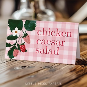 Modèle de carte de buffet de premier anniversaire de baies, étiquette de nourriture plate Charlotte aux fraises, étiquettes pliées pour le 1er anniversaire, téléchargement immédiat modifiable - Scarlett