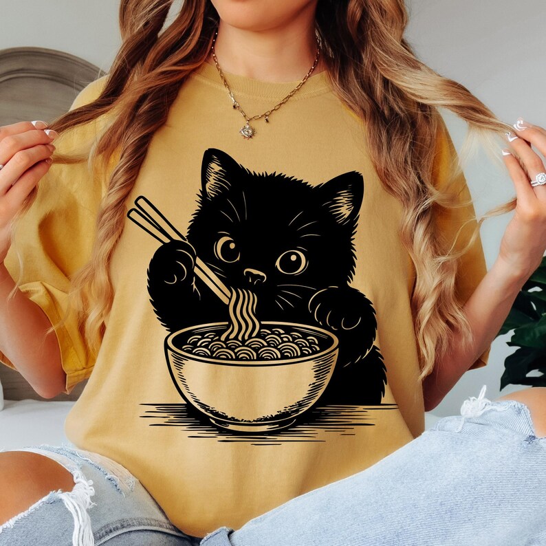 Funny Cat PNG SVG, Cute Cat Eating Ramen, Foodie Cat, Trendy Cat, Noodles, Japanese Noodle Bowl, Cat Lovers, Black Cats Loving Cats
