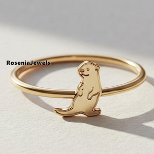 Sea Otter Ring, Estate Fine Jewelry, Animal Inspired Ring, Animal Lover Ring, 14K Gold Otter Ring, Engraved Gold Otter Ring, Animals Jewelry