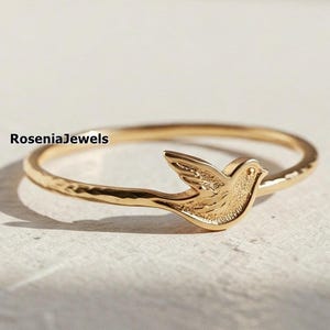 Dainty Hummingbird Ring, Minimalist Swallow Ring, Cute Bird Jewelry, Flying Bird Ring, 14K Yellow Gold Ring, Seagull Ring, Tiny birds ring