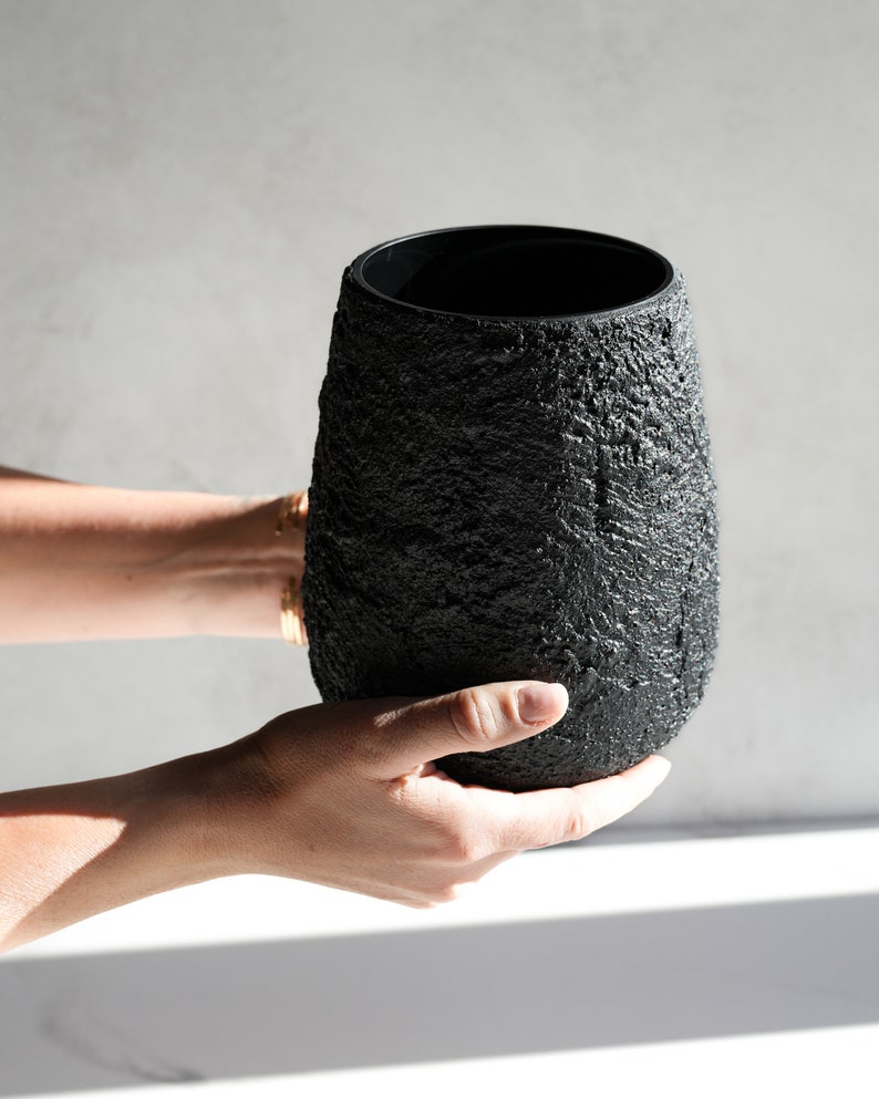 Large Pear Shaped Vase in Textured Carbon Black Concrete image 4