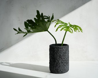 Wide Cylinder Vase in Textured Carbon Black Concrete
