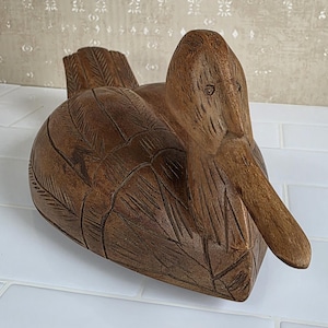 Vintage Hand-Carved Wooden Duck Decoy – Rustic Cabin Decor