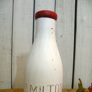 Vintage Quart milk bottle white retro farmhouse kitchen Hamilton Hedgeman Dairy ECS svfteam RDT FVGTEAM image 2