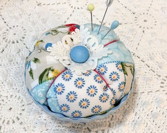 Blue Cottage  Pin/Jewelry Keep Red button jello mold pin cushion