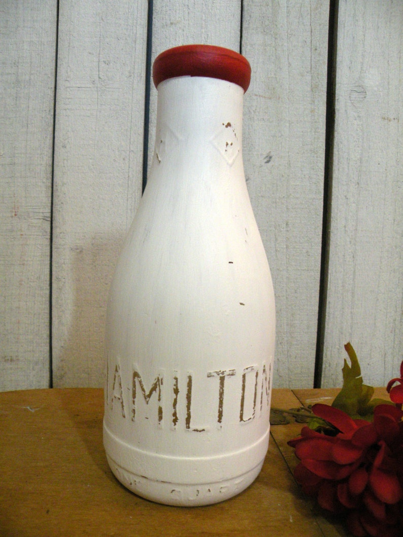 Vintage Quart milk bottle white retro farmhouse kitchen Hamilton Hedgeman Dairy ECS svfteam RDT FVGTEAM image 2