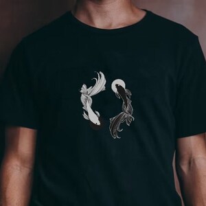 Betta Fish Shirt Anime Shirt/Sweatshirt Betta Fish T-shirt Ying Yang Tee Anime Gift Gift for Her Gift for Him Boyfriend Girlfriend Gift