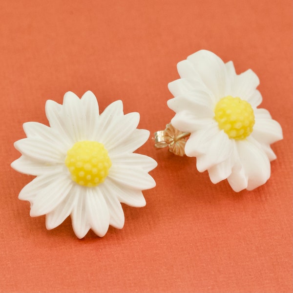 Daisy Post Earrings Etsy