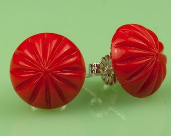 Vintage Glass Red Star Ripple Post Earrings