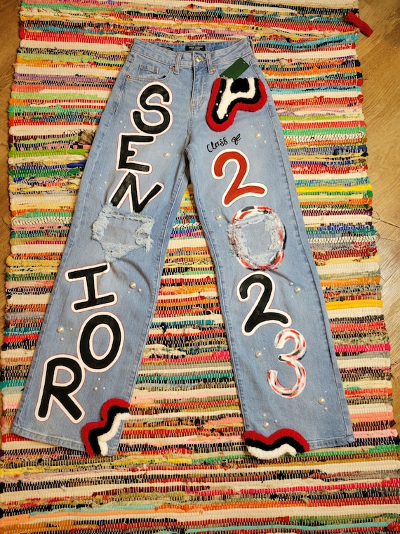 Acrylic Aesthetic Designs To Paint On Jeans I Am LOVING Painting