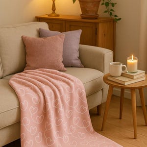 Pink Heart Velveteen Plush Blanket - Cozy Throw for Valentine&#39;s Day, Nursery Decor, Soft Fleece Bedding Gift