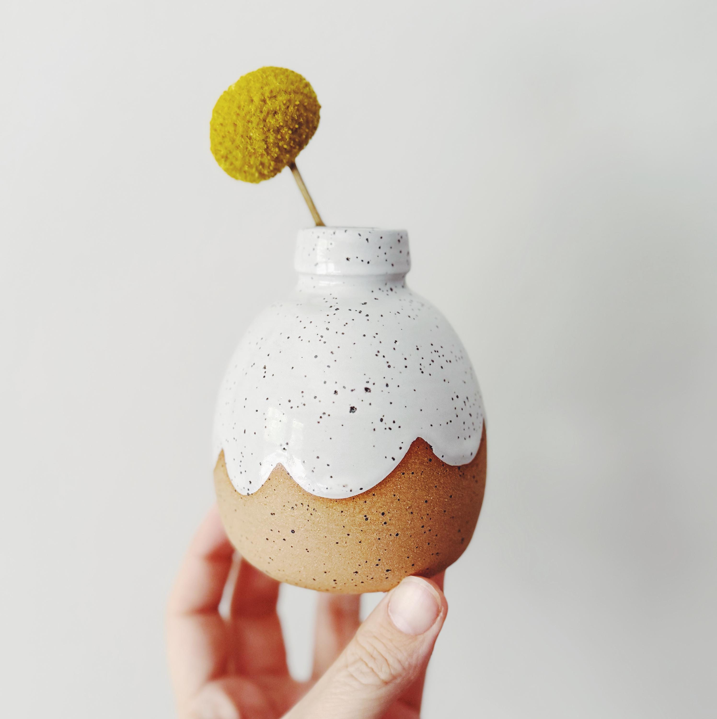 White Cloud Ceramic Mini Budvase, White Pottery Vase, Speckled Bud Vase Handmade Modern Ceramics Flower Small