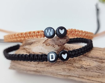Conjunto de 2 pulseiras personalizadas com iniciais gravadas para casais e amizades, pulseiras combinando para ele e ela, presente de aniversário de namorado e melhor amiga