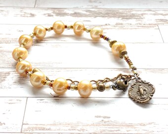 Rosary bracelet, catholic, bronze medal, pearls, miraculous medal, first communion, catholic jewelry,  single decade, Rosenkranz-Atelier