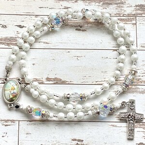 Baptism rosary, small rosary beads, handmade, catholic gift, baptism gift, white rosary, Rosenkranz-Atelier image 4