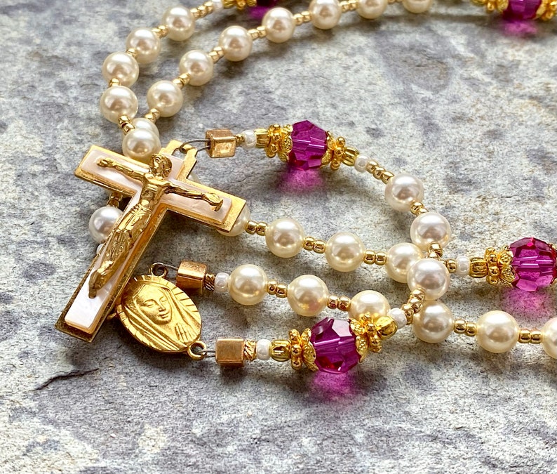 Vintage medal rosary, catholic traditional gold vintage style rosary, catholic gift, confirmation, trad catholic, Rosenkranz-Atelier image 5