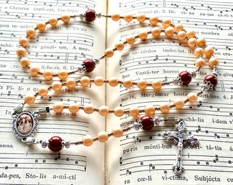 Catholic peach pearl rosary, Consolatrix Afflictorum, handmade, Our Lady of Luxembourg, catholic prayer beads, gift, Rosenkranz-Atelier