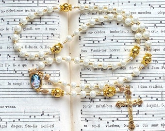 Guardian Angel white rosary, traditional catholic gold rosary beads, baptism rosary, godmother gift, angel rosary,  Rosenkranz-Atelier