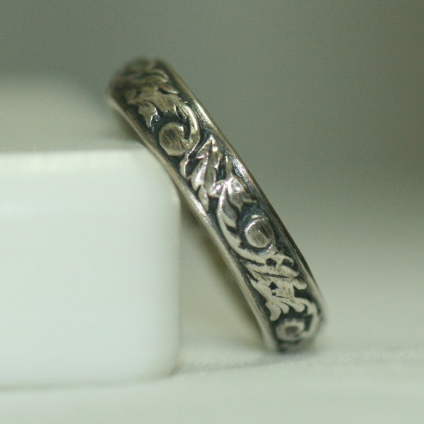 Leaf Vine Ring, Sterling Silver Leaf Pinky Ring, Sterling Silver Vine Band, Size 3 Ring, Leaf on Vine Stacking Ring by Maggie McMane Designs