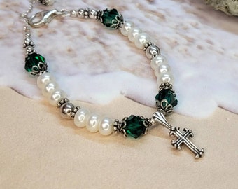 Crystal Pearl Cross Bracelet, Green Crystal Bracelet, Freshwater Pearl Bracelet, Visual Faith Jewelry, Confirmation Gift, Daughter Gift