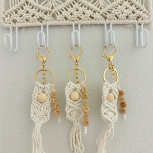 personalized keychain, boho keychain, macrame keychain, gifts for her, customizable gifts, name keychain
