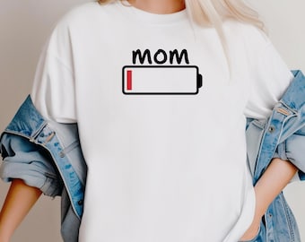 Maglietta divertente per la mamma, maglietta regalo per la festa della mamma, maglietta per mamma stanca, maglietta per mamma con batteria scarica, regalo per neomamme, colori comodi