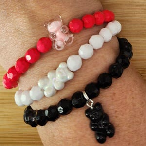 Bear Bracelet, Bear Charm Bracelet, Candy Bear Bracelet, Cute Bear Bracelet, Bear Bead Stretch Bracelet - Great Gift For Teens and Women.