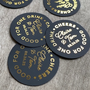 Fichas para bebidas de boda con lámina de oro sobre papel negro, canjear por un cupón para bebidas, vale de bar, fichas para fiestas de cumpleaños, válidas para una bebida, 50 unidades