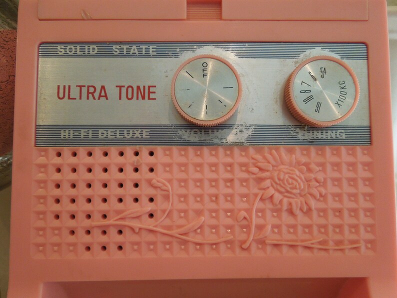 Vintage 1960's Tacky Pink Toilet Paper Tissue Holder Radio image 2