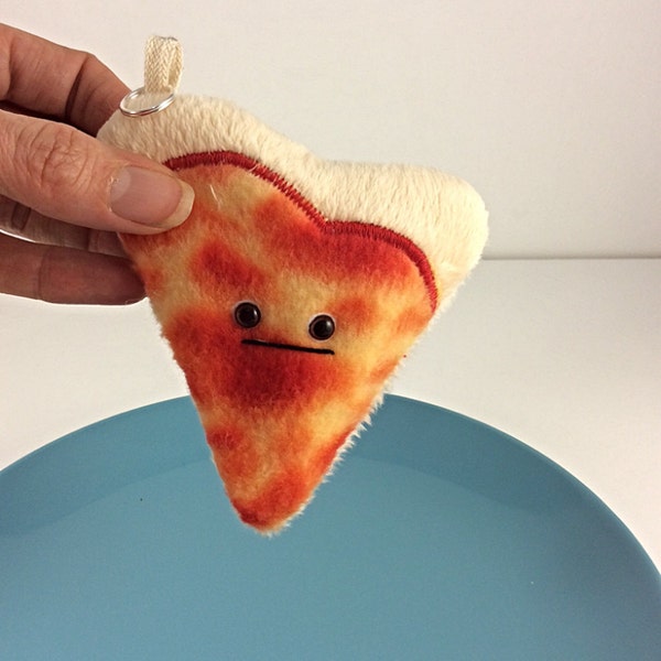 I <3 pizza, plush slice of pizza key chain