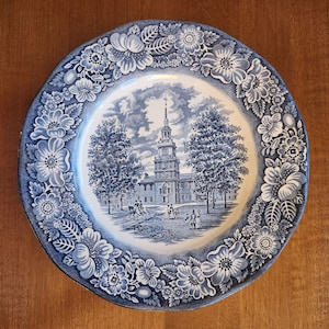 Vintage 10” LIBERTY BLUE Staffordshire Ironstone Dinner Plate Independence Hall